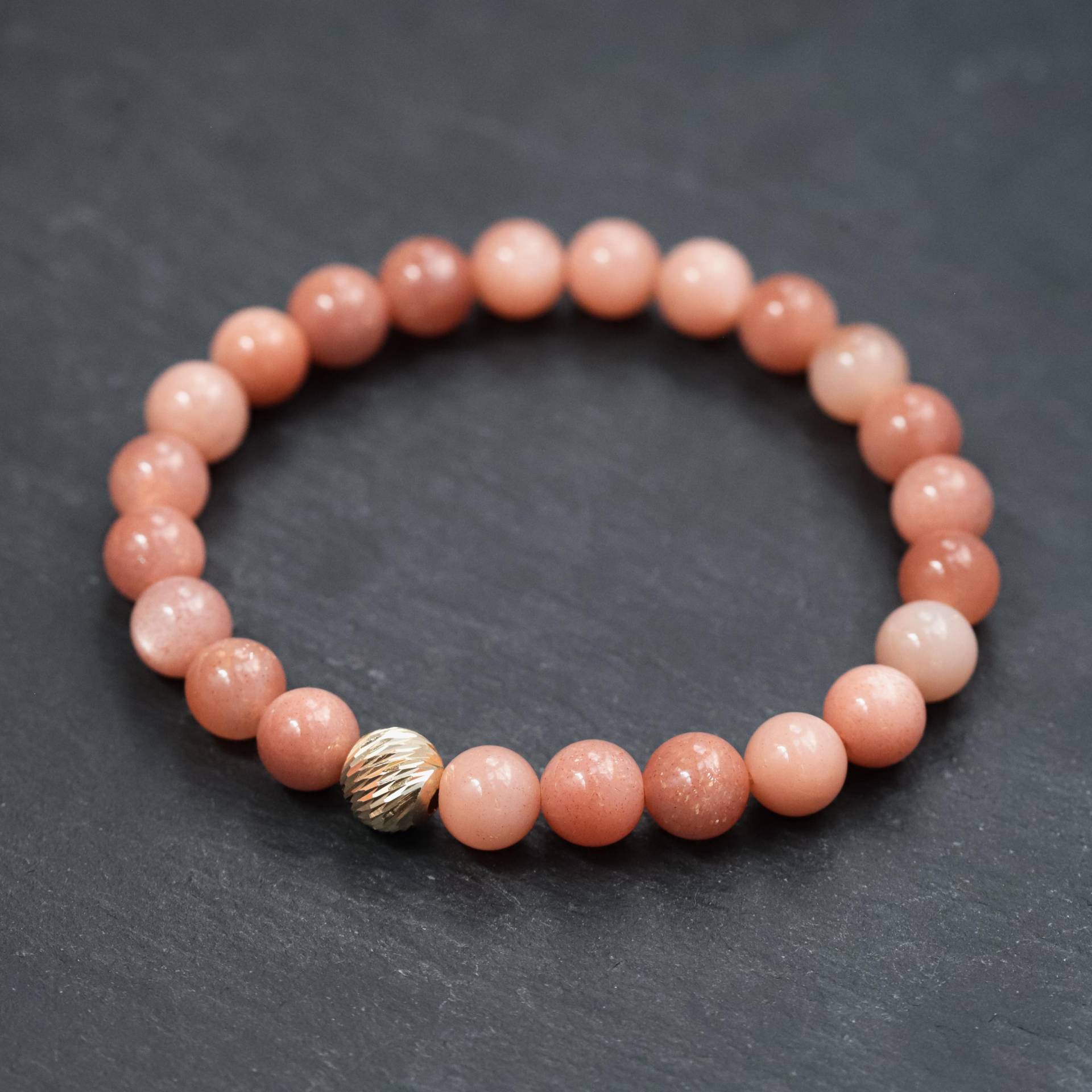 14K Gold Pfirsich-Mondstein Armband 8 Mm | Pfirsich Mondstein Natürliches Elastisch von EarthlyAbundanceGems