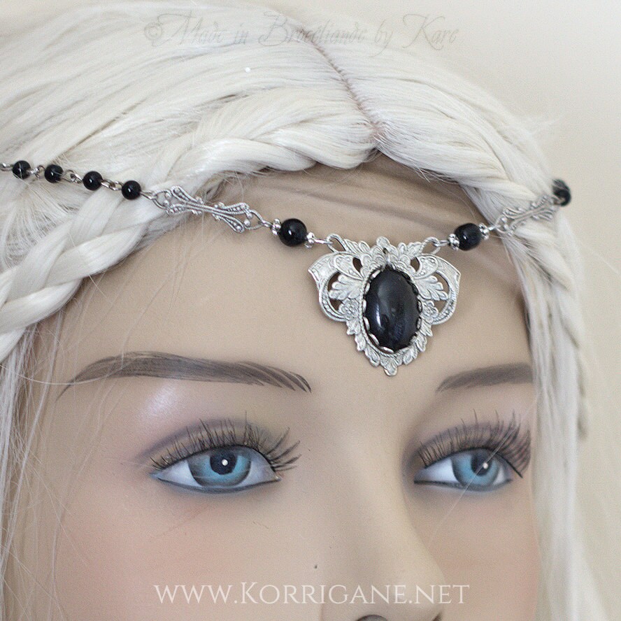Elven Circlet "Black Elf" Tiara Diadem Headband Glass Cabochons & Onyx Beads Elven Circlet "Black Elf" Tiara Diadem Headband Glass Cabochons & Onyx Beads von EarthlyMoonCrafts