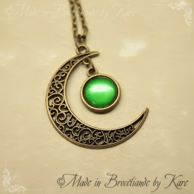 Necklace "Gealaí" Celtic Moonlight Green/Red/Brown/Silver With Metallic Effects Bronze Necklace "Gealaí" Celtic Moonlight Green/Red/Brown/Silver With Metallic Effects Bronze von EarthlyMoonCrafts