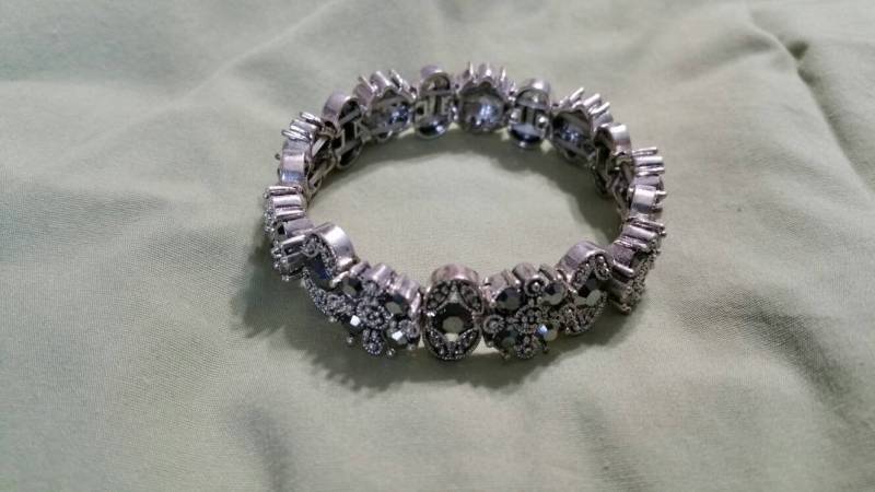 Edwardian Stil Hämatit Schwarz Perle Silber Getönt Und Strass Erweiterbar Armband Modeschmuck von EastIdahoCompany