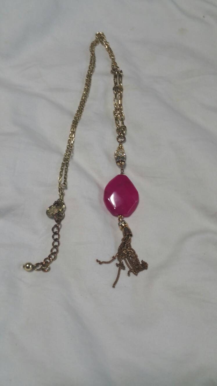 Gold Und Messing Getönt, Himbeer Achat Strass, 76 cm Quaste Halskette, Modeschmuck, Mode-Accessoire von EastIdahoCompany