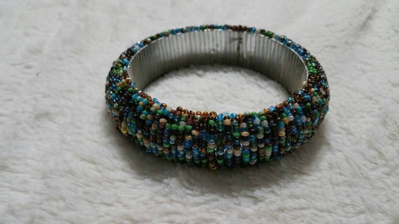 Große Silber Getönten Aqua Blau Und Grün Regenbogen Farbigen Armband Modeschmuck Mode Accessoire von EastIdahoCompany
