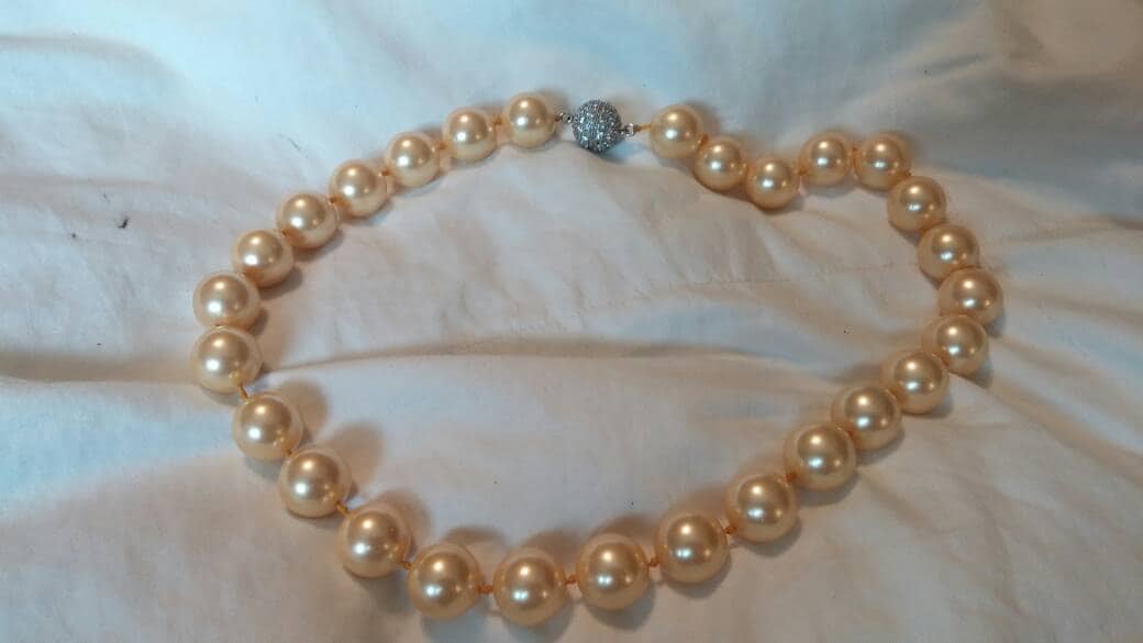 Hollywood Regency Style Peach Chunky Bead Mit 925 Silber Strass Verschluss 18 Zoll Halskette Mode-Accessoire von EastIdahoCompany