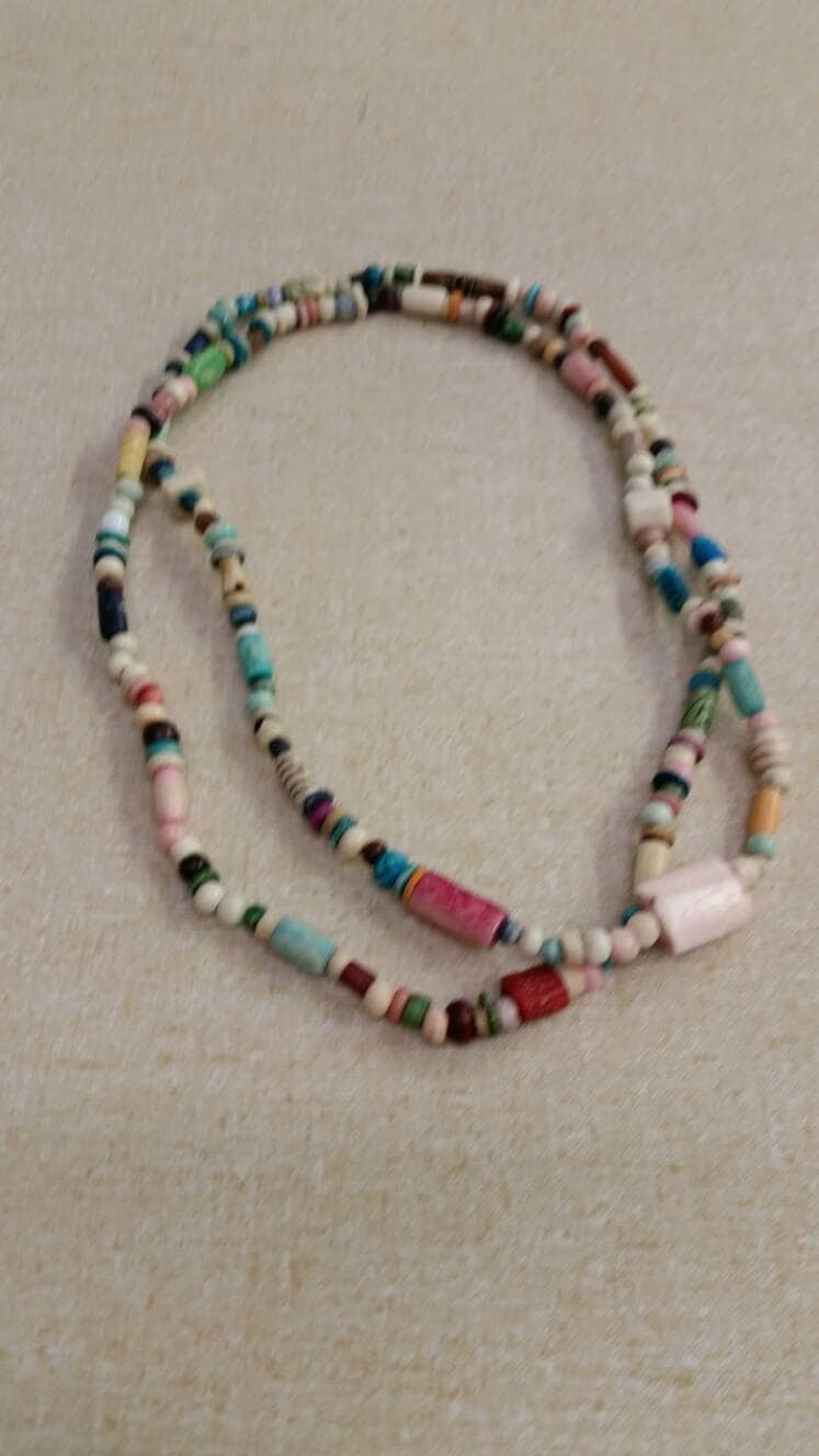 Metallfreie Regenbogen Farbige Kunststoff Perle 42 Zoll Lange Halskette Modeschmuck Mode Accessoire von EastIdahoCompany