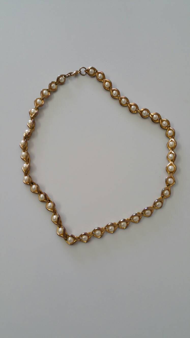Sammlerstück Bling Gold Getönten Kette Und Faux Perle 18-Zoll-Halskette Modeschmuck Mode-Accessoire von EastIdahoCompany