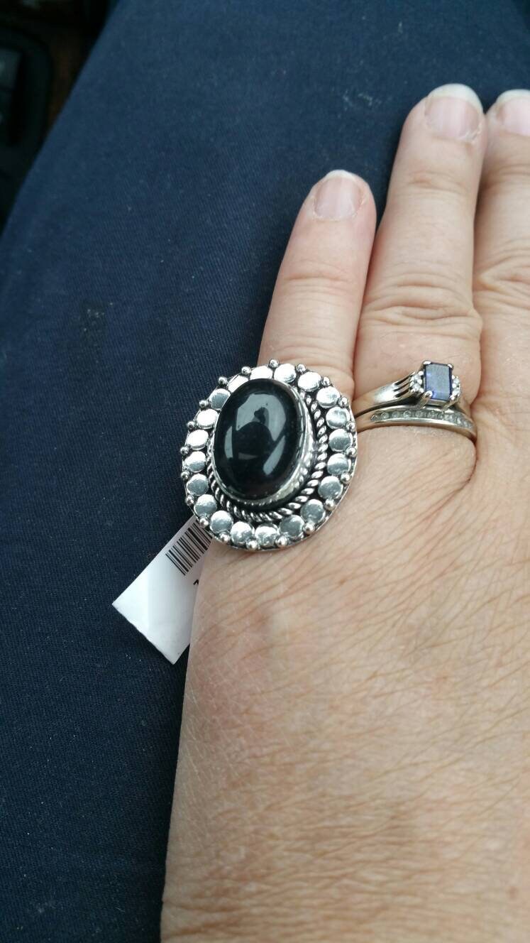Schwarzer Onyx Ring Neusilber Größe 9 Modeschmuck Modeaccessoire Vintage Bling von EastIdahoCompany