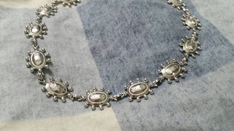 Signiert Marino Designer Oval Blume 14 Zoll Silber Getönten Verschluss Halskette Modeschmuck Mode Accessoire von EastIdahoCompany