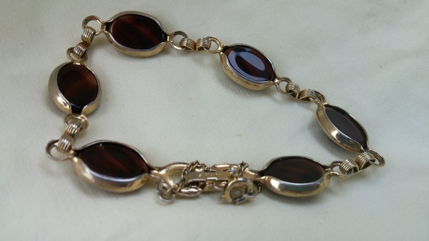 Signiert Sarah Coventry Goldfarben Und Glas Glieder Armband Modeschmuck Mode Accessoire von EastIdahoCompany