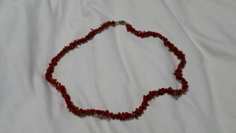 Unisex 18 Zoll, Rote Koralle Perlen Halskette, Island Style, Mode-Accessoire, Modeschmuck von EastIdahoCompany