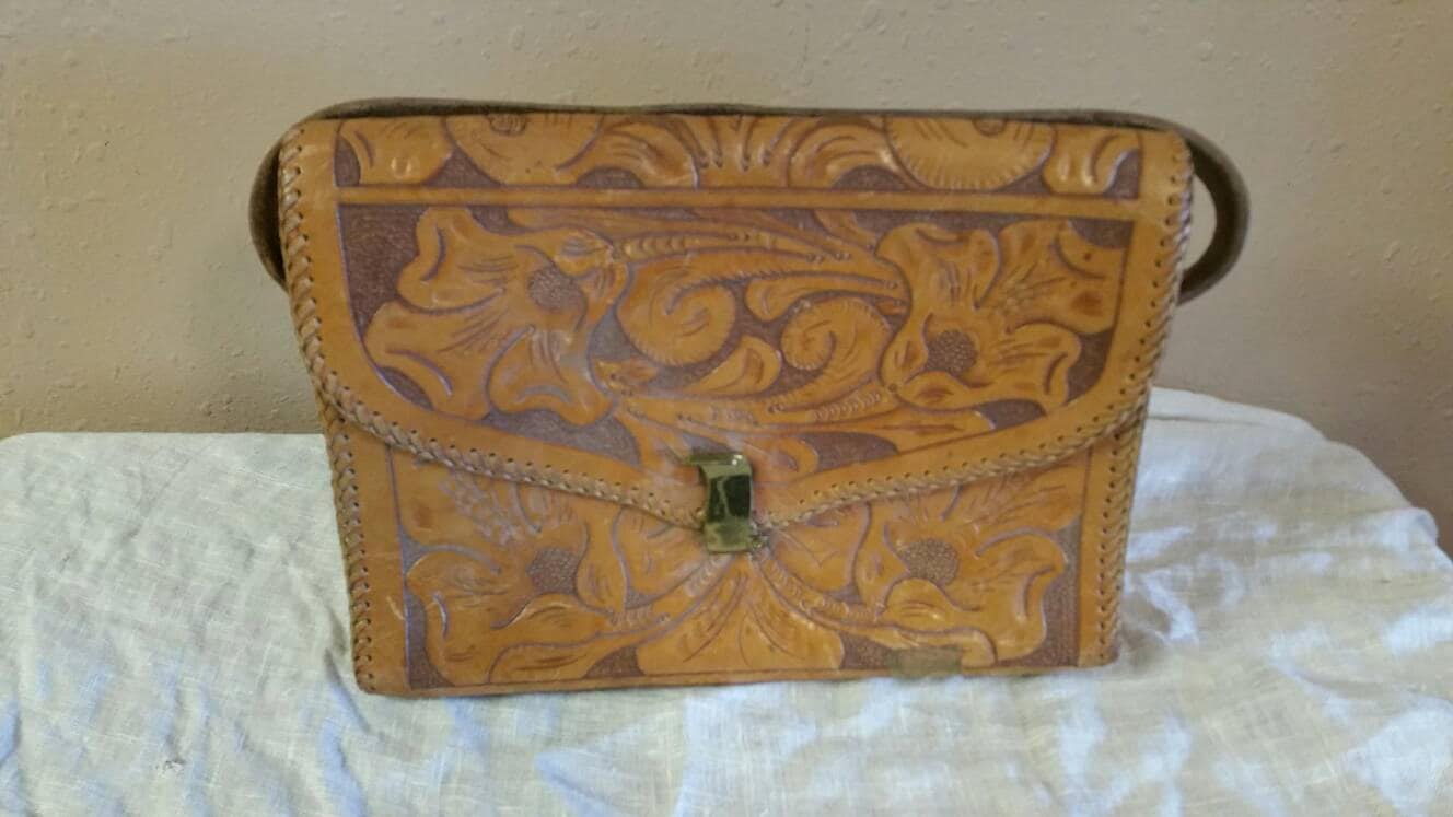 Vintage Hand-Punzierte Leder Western Geldbörse Mit Blumenmuster von EastIdahoCompany
