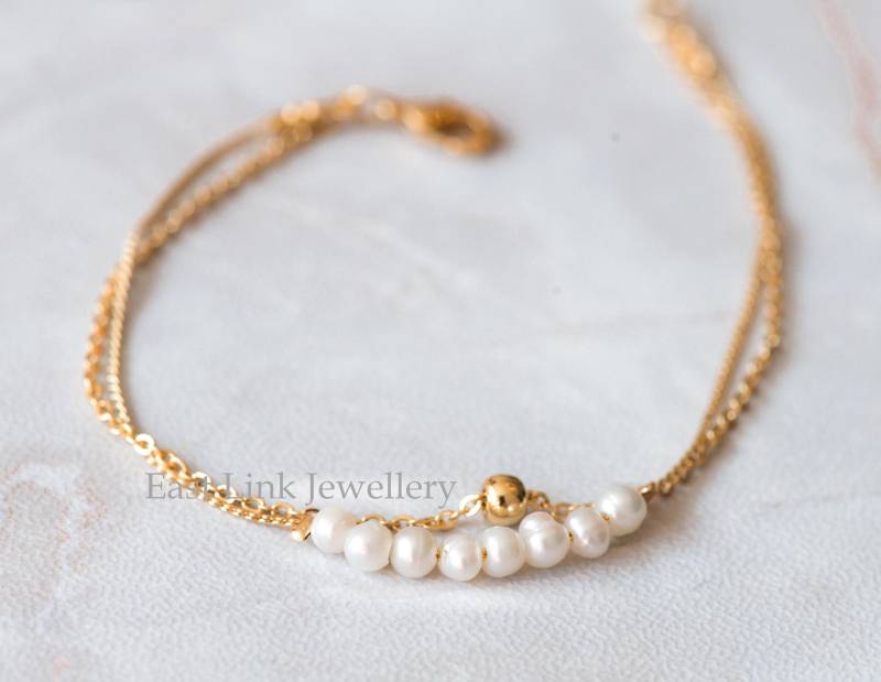 Handgemachtes Zartes 14K Vergoldetes Natürliches Süßwasserperlenarmband Perlenarmband-Frauengeschenk von EastLinkJewellery