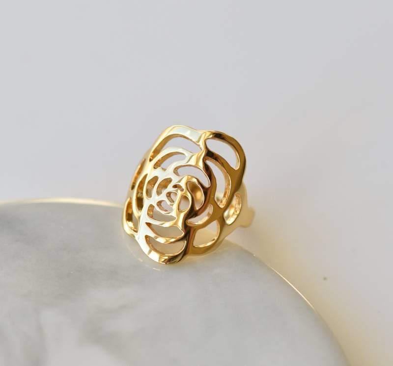 Vergoldet Ring Rose Aussage Frauen Geschenk Von East Link Schmuck von EastLinkJewellery
