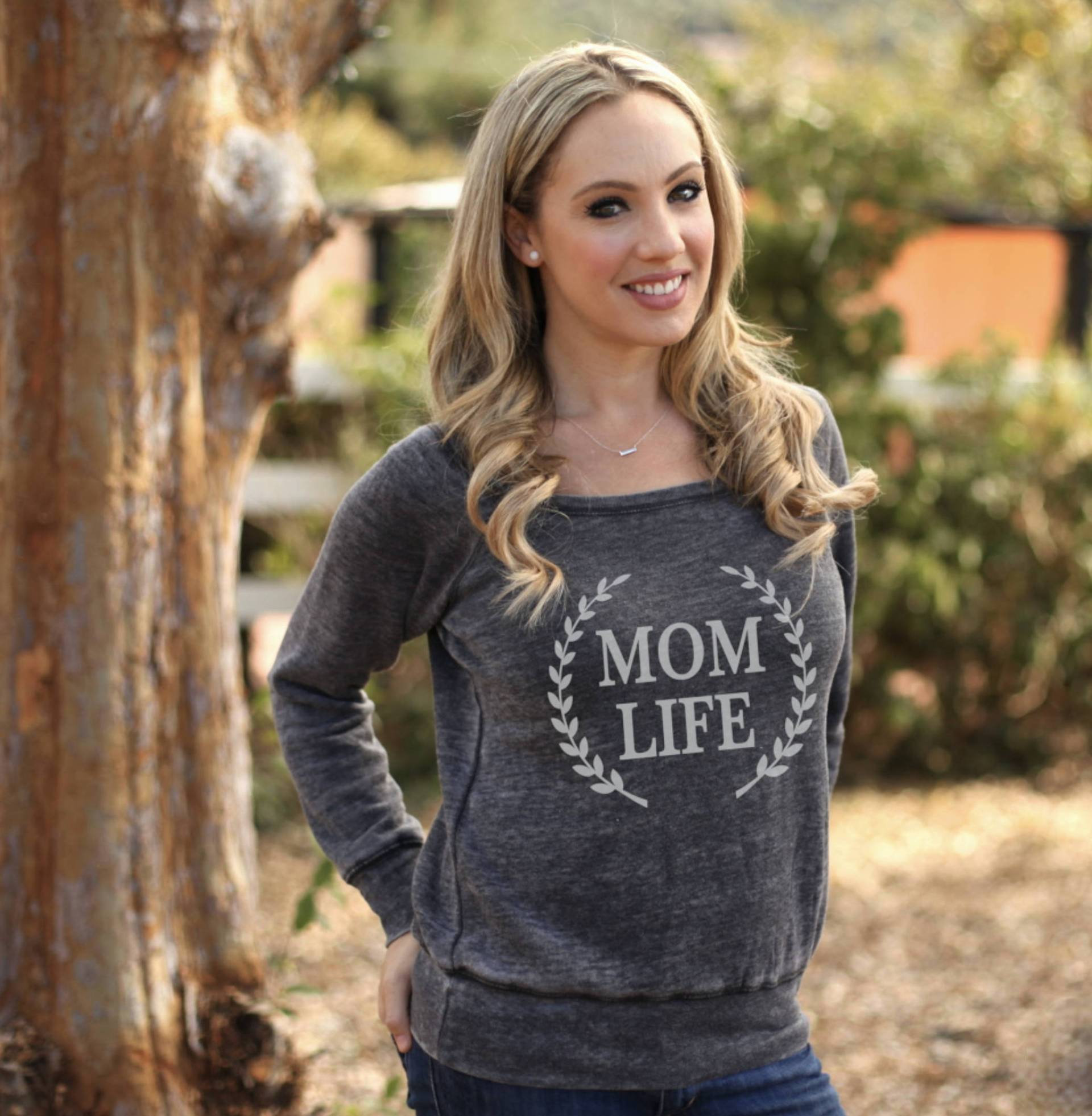 Mama Leben Abseits Das Schulter-Sweatshirt in Sauren Grau, Mamma-Hemd, Leben Shirt, Mommin Ist Nicht Einfach, Hemden, Alle Tag Jeden von EastWestAvenue