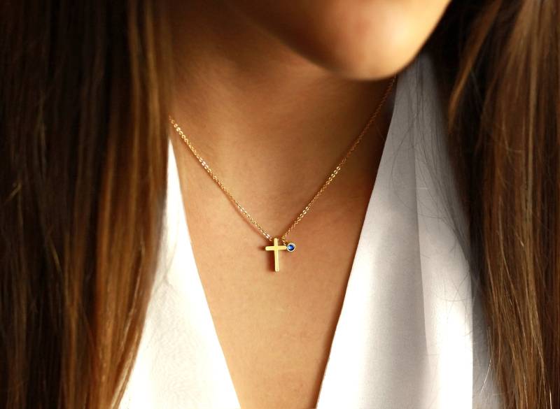 Kleine Kreuz Und Geburtsstein Anhänger Halskette | Gold Oder Silber Geburtstag Glaube Konfirmationsgeschenk Für Mädchen von EastonLaneJewelryCo