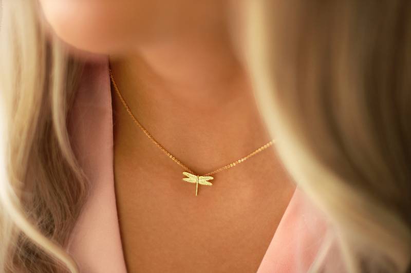 Libelle Charm Halskette | Gold Oder Silber Zierliche Libellen Schmuck Geschenk Für Mädchen Frauen von EastonLaneJewelryCo