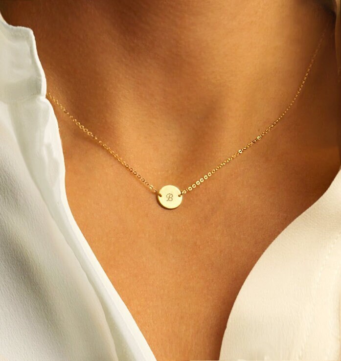 Schreibschrift Halskette | Silber, Gold Buchstabe Monogramm Initial Kleine Anhänger Kette Benutzerdefinierte Schmuck von EastonLaneJewelryCo