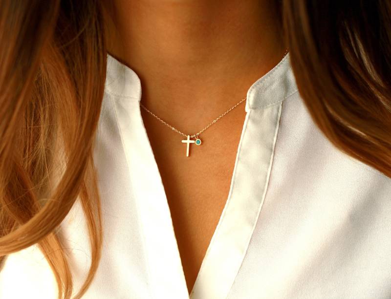 Kleine Kreuz Halskette + Türkis Charm | Silber Gold Damen Konfirmation Mädchen Kommunion Glaube Geschenk von EastonLaneJewelryCo