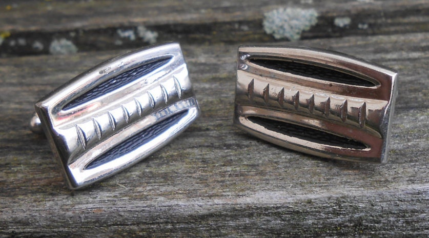 Vintage Abstrakt Silber & Schwarz-Manschettenknöpfe. Geschenk Für Männer, Trauzeugen, Ehemann, Vater. Manschettenknöpfe. Jubiläum Geschenk Vintage Abstrakt Silber & Schwarz-Manschettenknöpfe. Geschenk Für Männer, Trauzeugen, Ehemann, Vater. Manschettenknöpfe. Jubiläum Geschenk von EasyBlockStudio