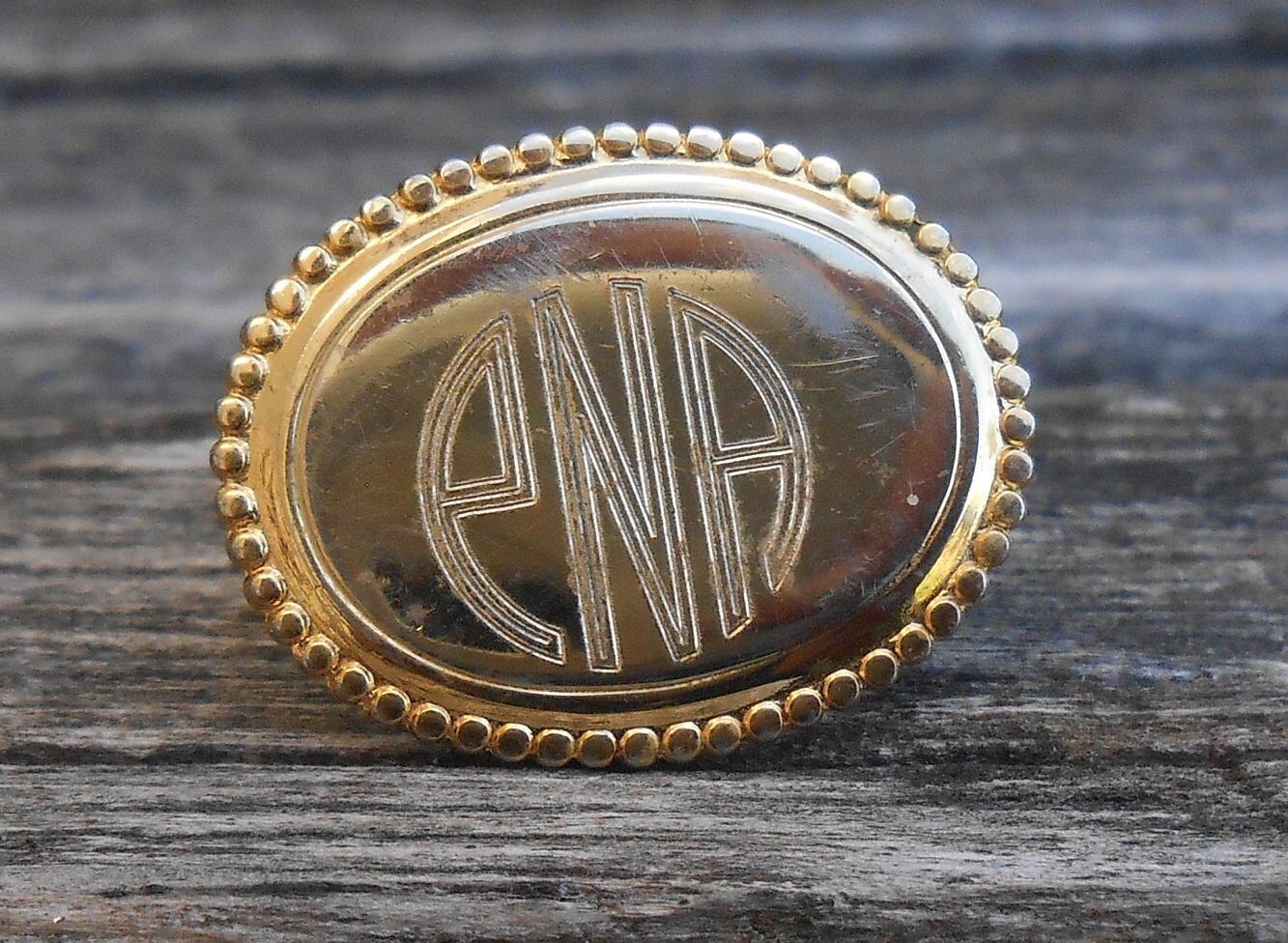 Vintage Ena Monogramm Krawattennadel. Geschenk Für Papa, Bräutigam, Trauzeugen, Hochzeit, Jahrestag, Weihnachten, Geburtstag, Vatertag Vintage Ena Monogramm Krawattennadel. Geschenk Für Papa, Bräutigam, Trauzeugen, Hochzeit, Jahrestag, Weihnachten, Geburtstag, Vatertag von EasyBlockStudio