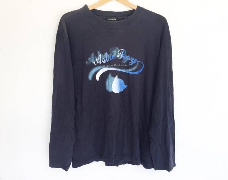 Astro Boy Tezuka Production Long Sleeve Schönes Design L Größe von EasyXHardshoppe