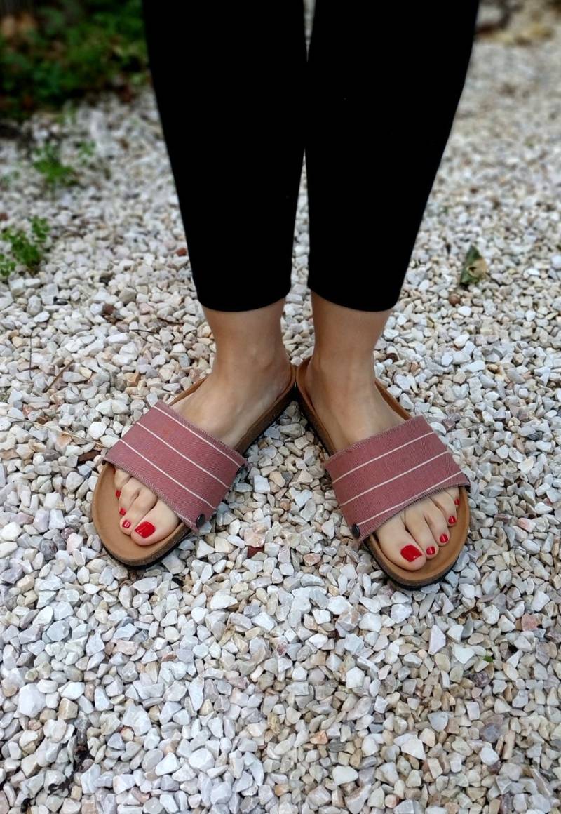 Gestreifte Staubrosen-Print-Hüllen Für Die "Ethical Magic Sliders', Aus Korkstoff & Verschiedenen Textilien von EatingTheGoober