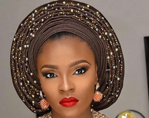 Elegant Gesteinigte Verschönerte Gel - Und Schulterschärpe | Kein Autogel in Schokobraun von Ebblyboutique