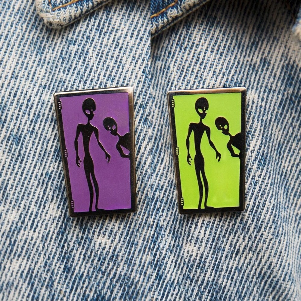 Alien Pin - Hut Anstecker [Glow] Openedition Berauschende Hutanstecker Von Eccentric Visuals von EccentricVisuals