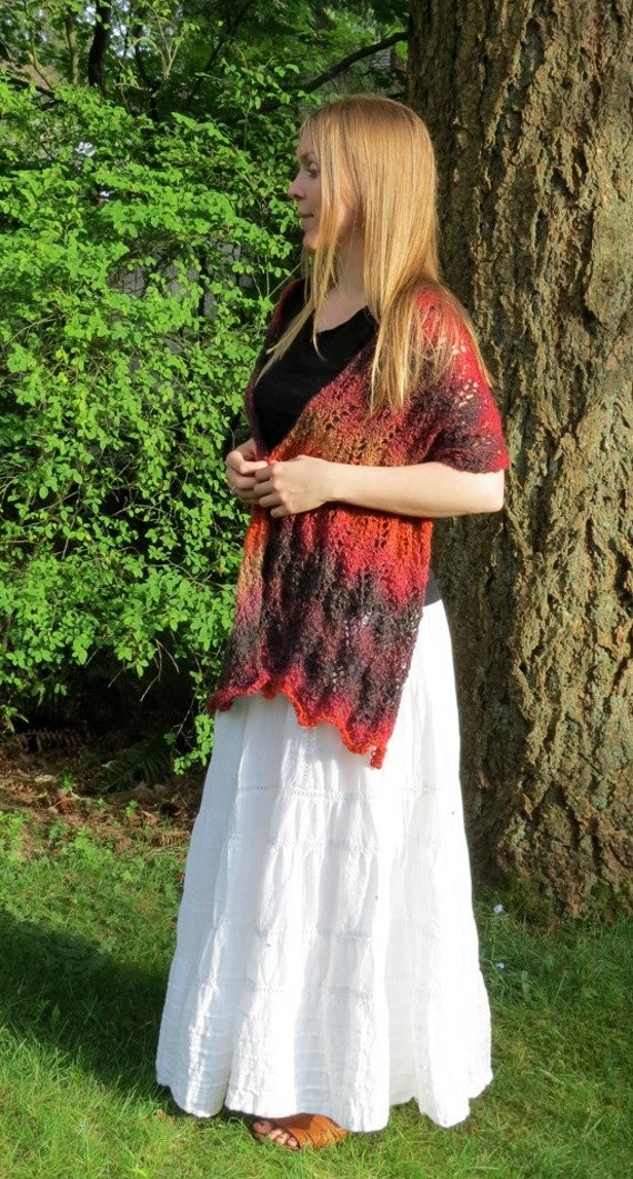 Sonnenfinsternis Lace Wrap Handgestrickt Schal von EccentricWool