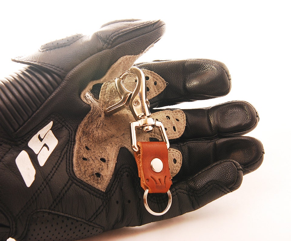 Moto Clip Schlüsselanhänger Chrom Abzug, Leder Motorrad-Schlüsselhalter Moto Clip Schlüsselanhänger Chrom Abzug, Leder Motorrad-Schlüsselhalter von EchoSixDesigns