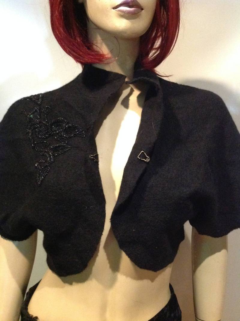 Hand Made Felt Cropped Perlen Wolle Jacke Ungesäumt Recycled M + von EclecticCollage