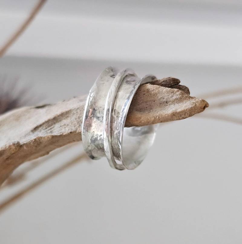 Zauberschöner Und Handgearbeiteter Anxiety-/Spinner-Ring Aus 935Er Silber Calm von EclecticSmithy