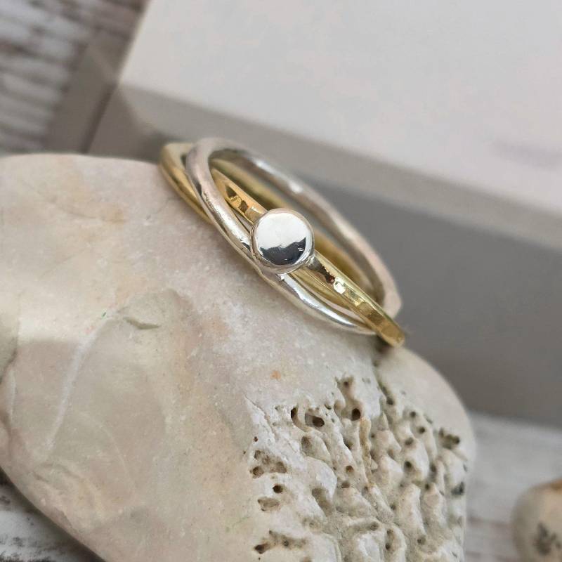 Zauberschöner Und Handgearbeiteter Trio-Ring Aus 935Er Silber 18K Vergoldetem Messing von EclecticSmithy