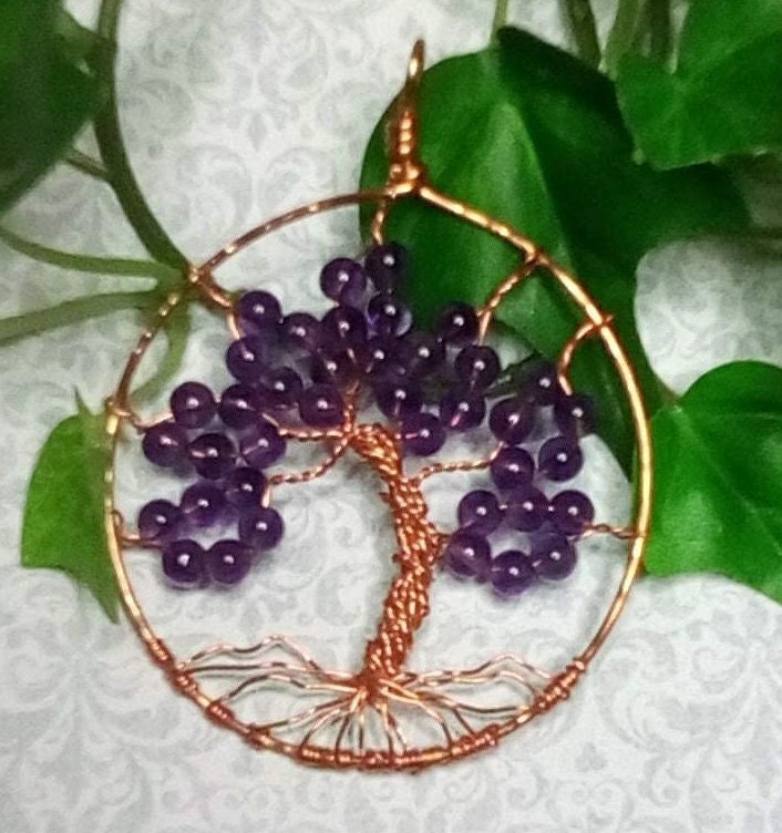 Baum Des Lebens Anhänger Wire Wrapped Kupfer Und Perlen Mit Amethyst Edelsteinen von EclecticallyCrafted