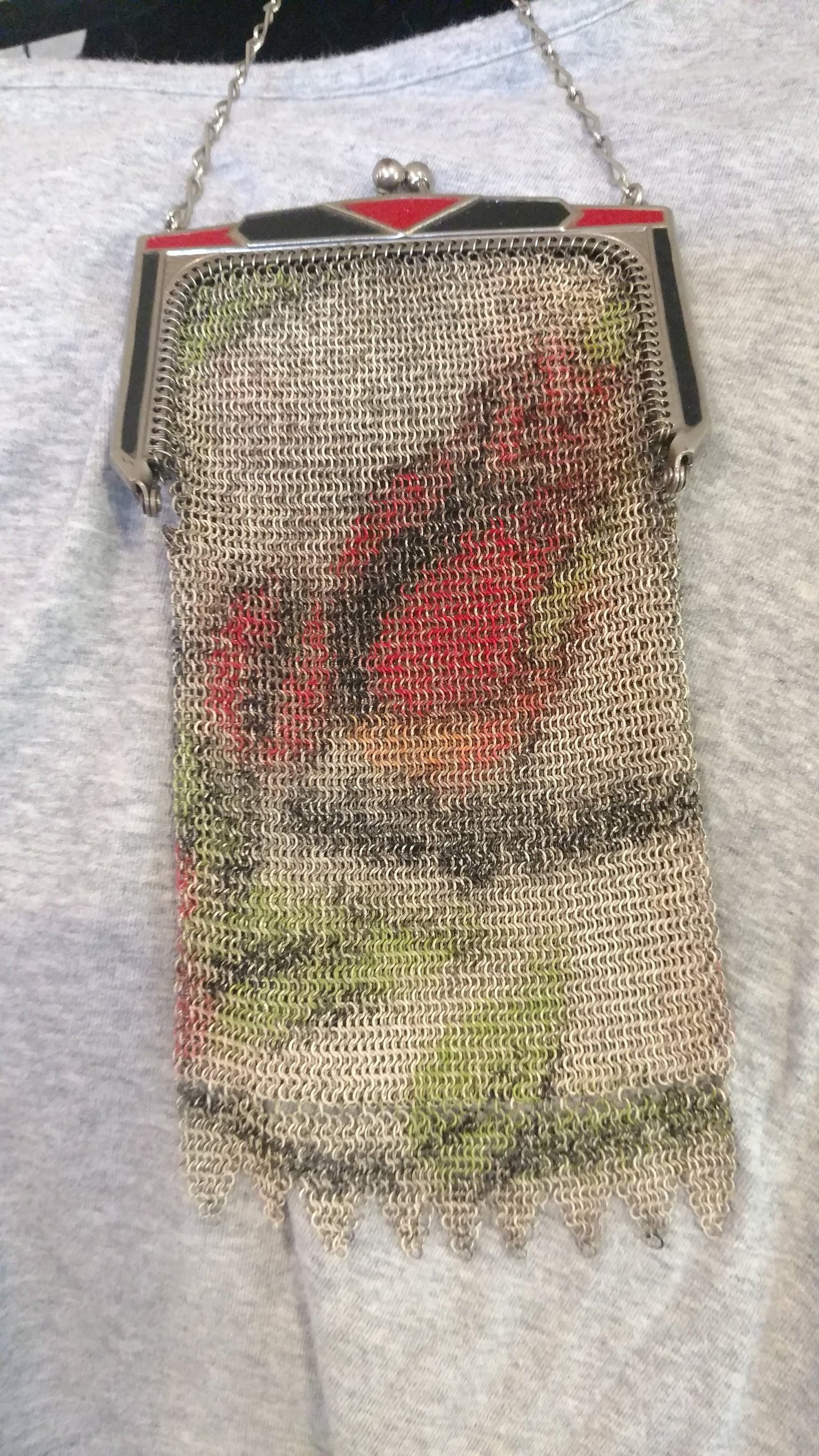 Damen Jahrgang Antik Grau/Silber-Metall-Mesh-Kupplung Mit Roter Vogel Auf Beiden Seiten von EclecticlyQuaint