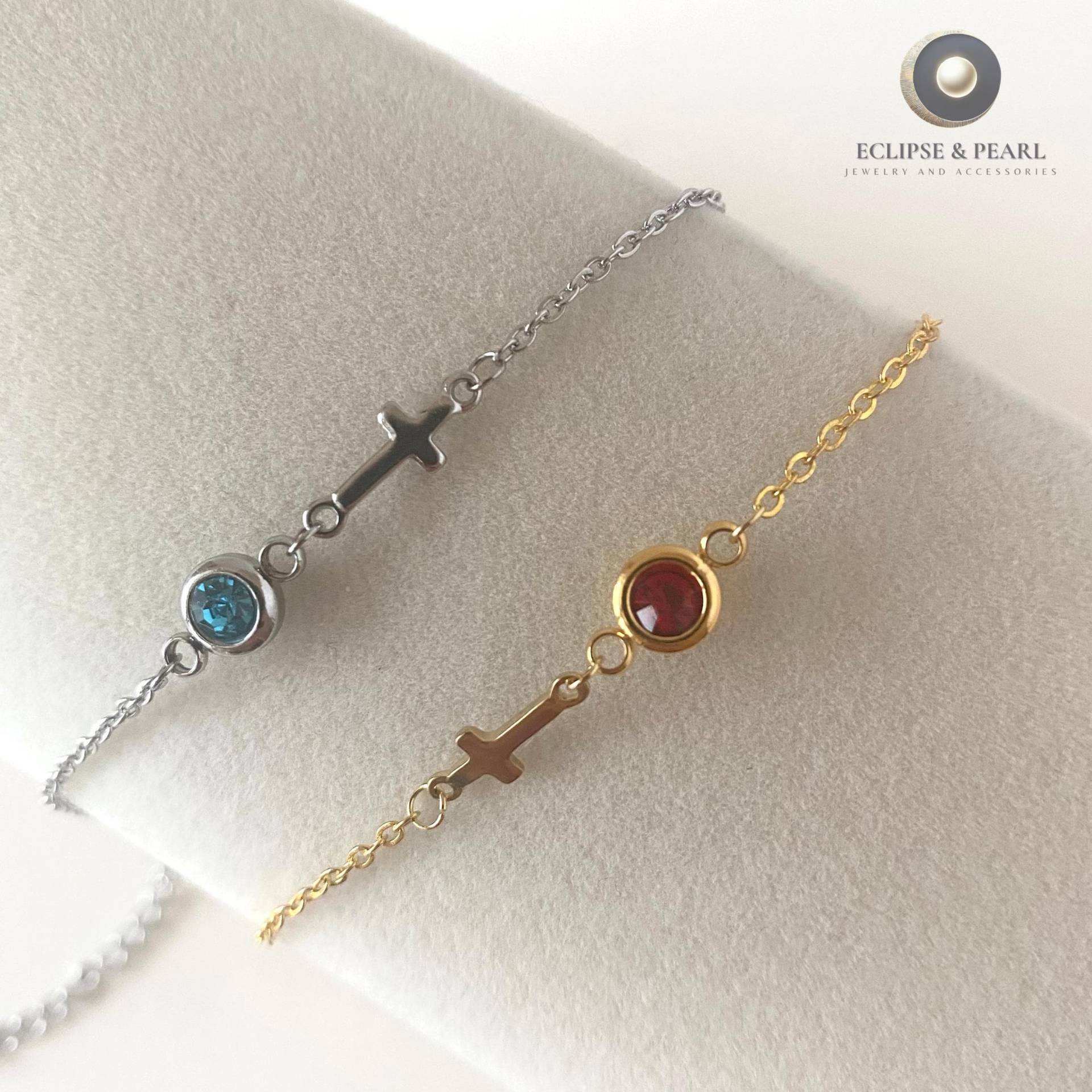 Zierliches Kreuz Armband Mit Geburtsstein, Kleines Armband, Gold Religiöses Brautjungfern Geschenk, Birthstones Christlicher Glaube von EclipseAndPearl