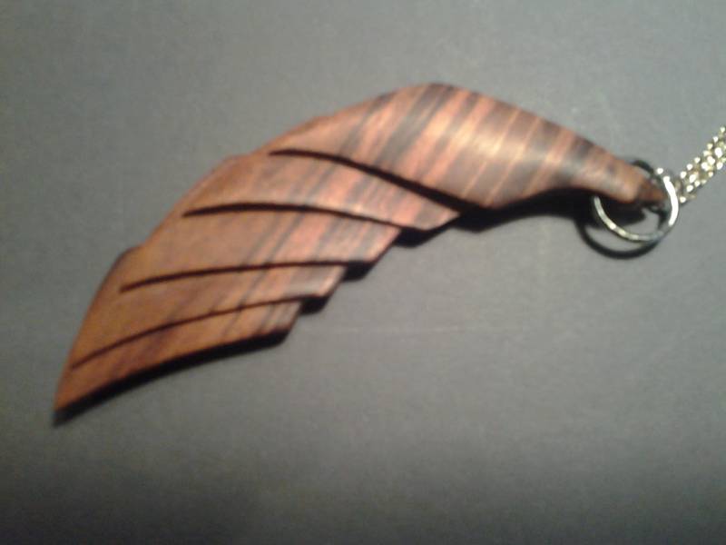 Entfaltung Anhänger, Handmodelliertes Goncalo-Alves Hartholz Entfaltung Anhänger, Handmodelliertes Goncalo-Alves Hartholz von EclipticWoodworks