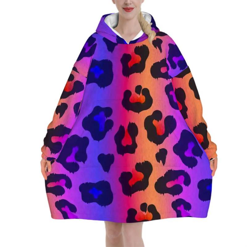 Rainbow Leopard Oversized Blanket Hoodie Flauschige Tragbare Flanell Decke von EcoKarmaStyles