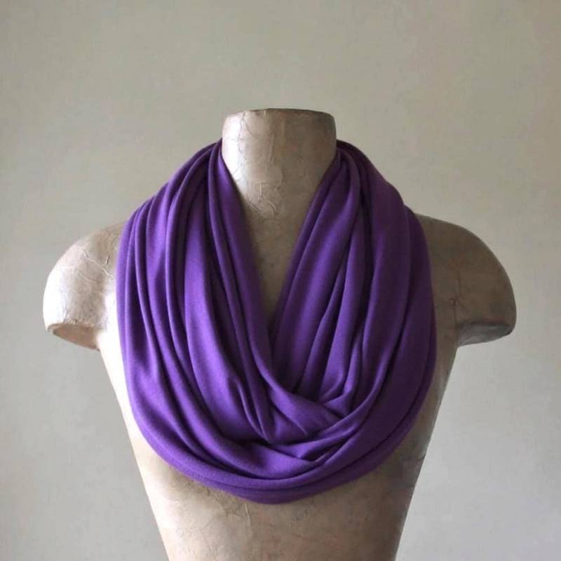 Amethyst Lila Infinity Schal - Leichter Jersey Loop-Schal Amethyst Lila Infinity Schal - Leichter Jersey Loop-Schal von EcoShag