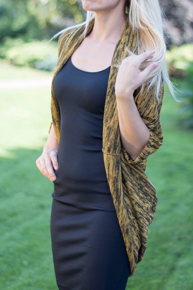 Cocoon Shrug Wickel-Cardigan, Chunky Cardigan Fledermausflügel Pullover Offene Front Cable Strick Einheitsgröße von EcoTextureLV