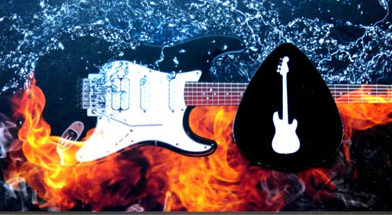 Einzigartige Musik Schmuck - Guitar Pick Halskette Oder Schlüsselanhänger Mit Bass-Gitarre in Verschiedenen Farben Perfekte Musik-Geschenk Für von EdFuchsMusicGifts