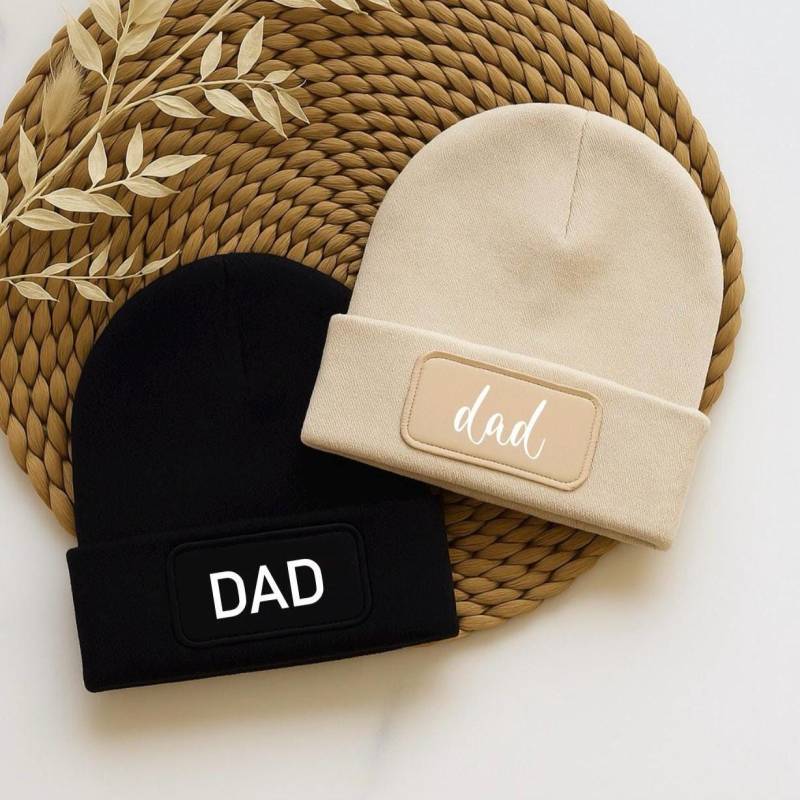 Mützen | Beanie Dad Papa Vatertag Handmade Personalisiert Wintermütze Winter Unisex Herren Mützen | Beanie Dad Papa Vatertag Handmade Personalisiert Wintermütze Winter Unisex Herren von EdelPrint