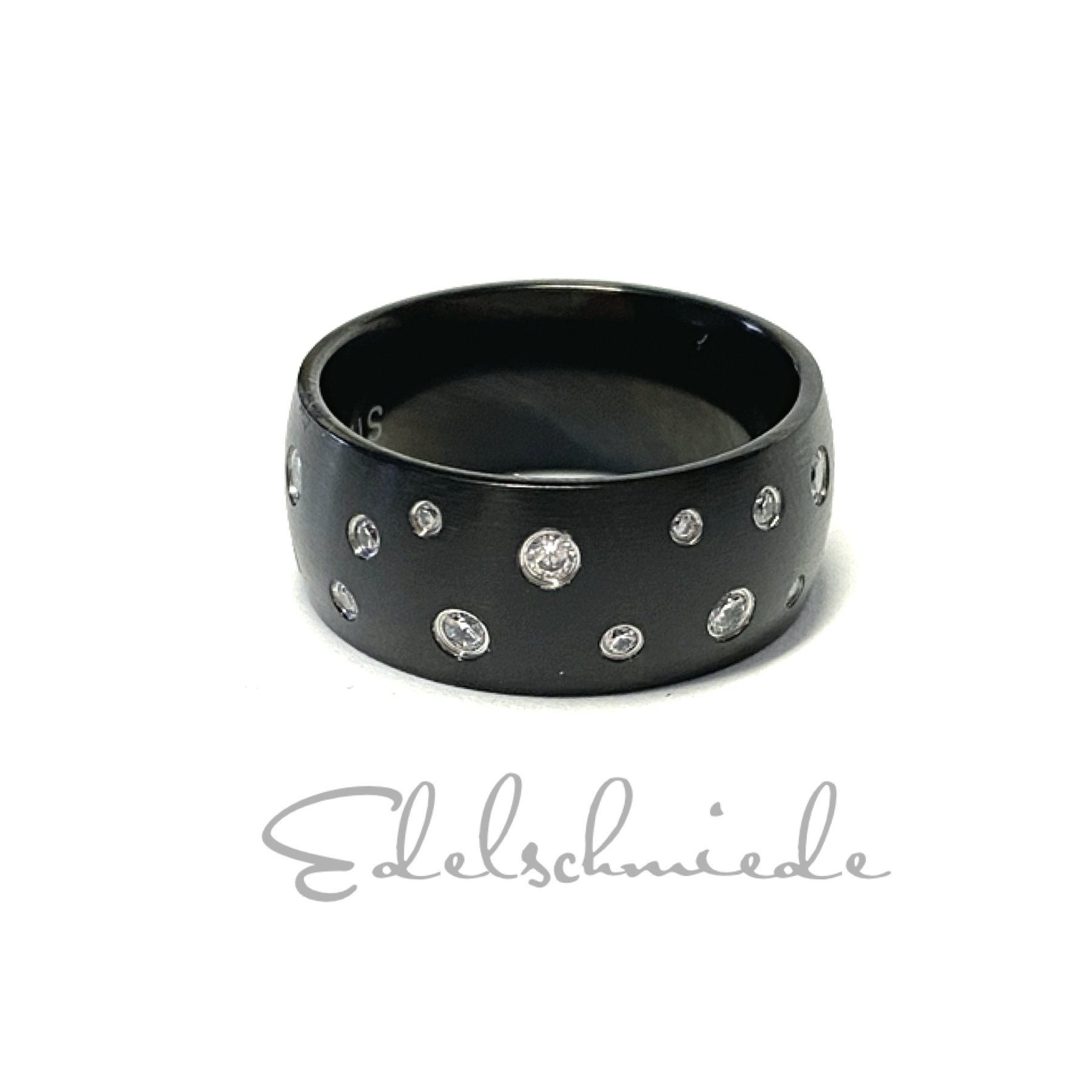 Ring Edelstahl Bandring Geschwärzt Umlaufend Zirkonia Matt Breit Schwarz #62 von EdelSchmiede925