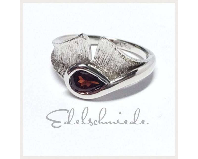 Edelschmiede925 Silberring Ginko Ring in 925/- Sterling Silber rhod mit Granat #52 von Edelschmiede925