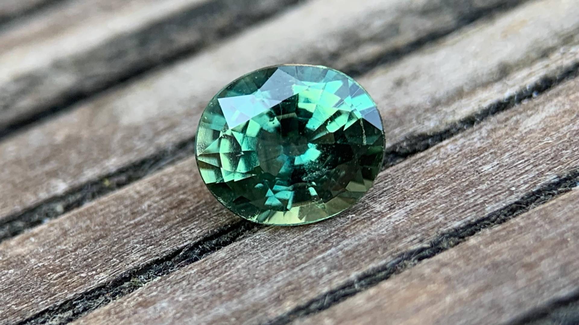 0.86Ct. Natürlicher Saphir Grün Gelb Blau | Heated Natural Green Yellow Blue Sapphire Australien Edelstein Jewelry Gem # 1361 von EdelsteineErzgebirge