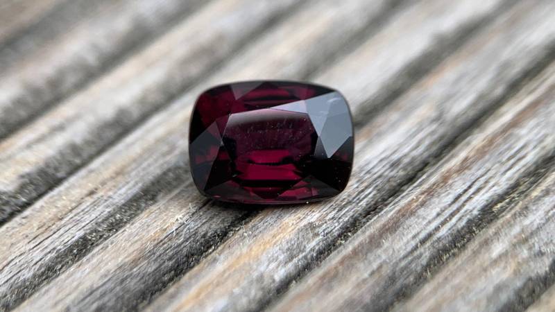 1.85Ct. Natural Pink Purple Spinel | Natürlicher Spinell Myanmar Vs Cushion Cut Edelstein Gemstone Jewelry Gem #1013 von EdelsteineErzgebirge