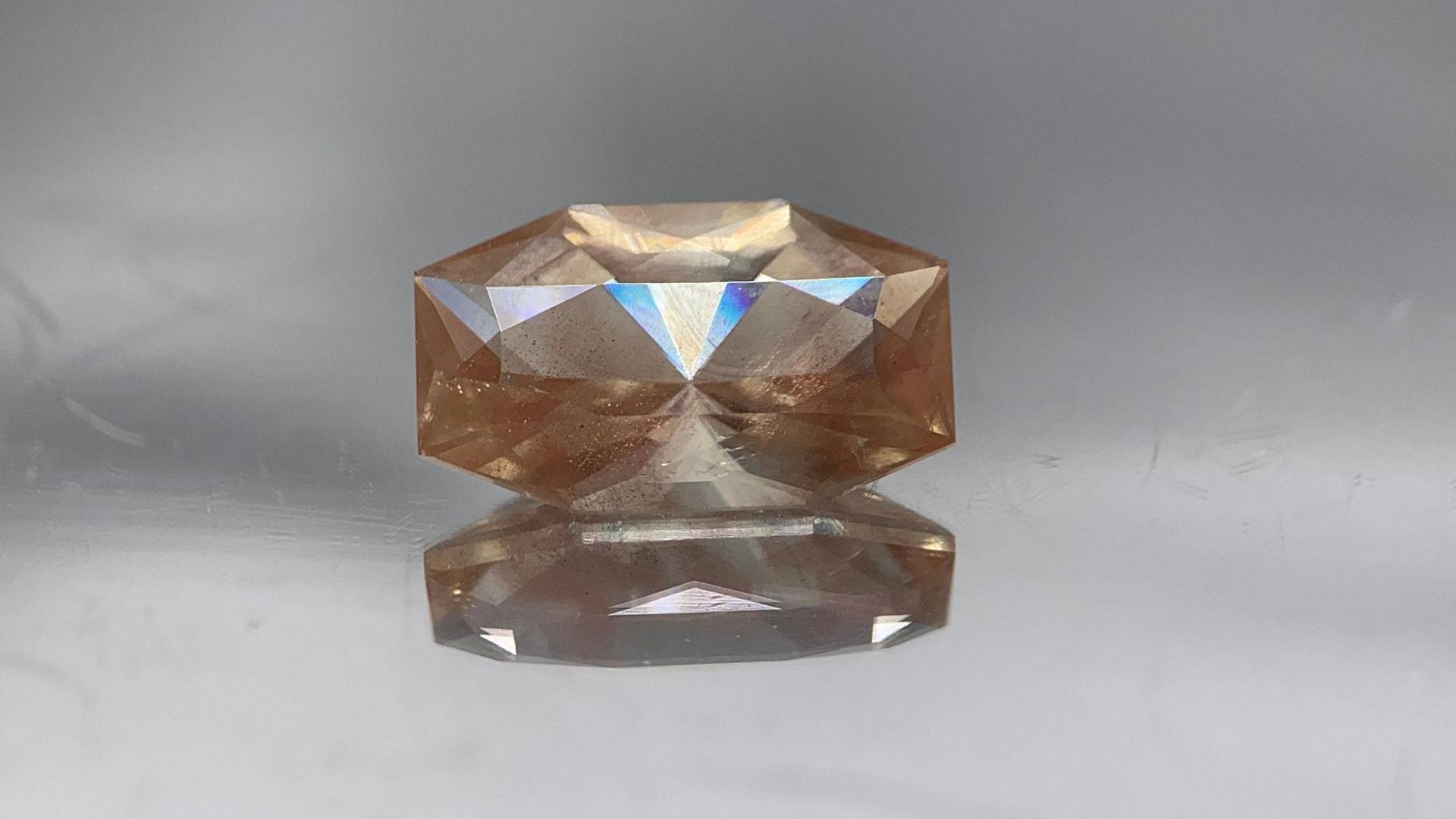 2.48Ct. Oregon Sunstone | Usa Custom Octagon Cut Sonnenstein Unbehandelter Edelstein Natural Gemstone Jewelry #1047 von EdelsteineErzgebirge