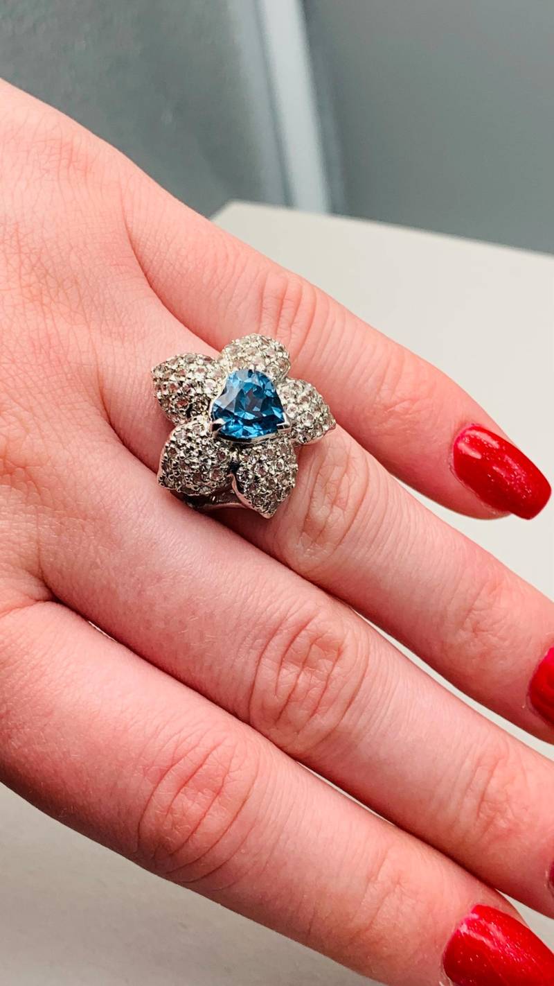 sterling Silber Ring Natürlicher Blau Topas 2.6Ct Und 86 Kleinen Women Edelstein Rg54 925 Cocktailring #1285 von EdelsteineErzgebirge