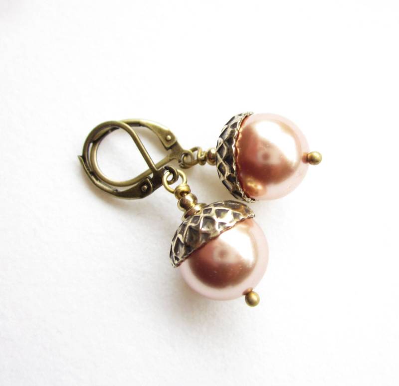 Rosegoldfarbene Perl Ohrringe Im Vintagestil | 12 Rosegoldfarbene Perl Ohrringe Im Vintagestil | 12 von EdelundFeinDesign