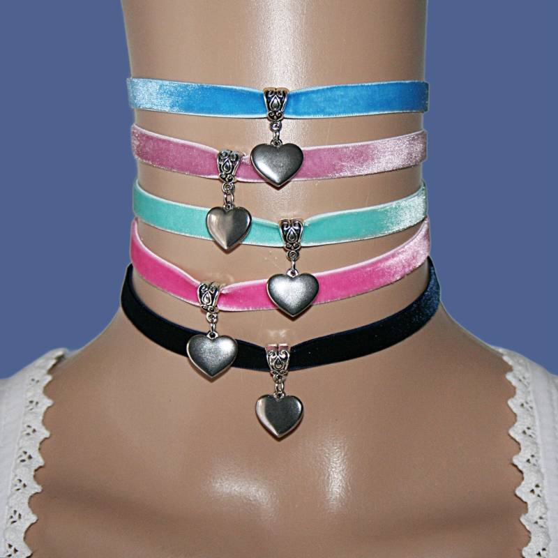 Herzanhänger/Samtband Elastisch Trachtenschmuck Halskette Mit Herz Geschenk Für Sie Geburtstag Mama von Edelweiss51Jewelry