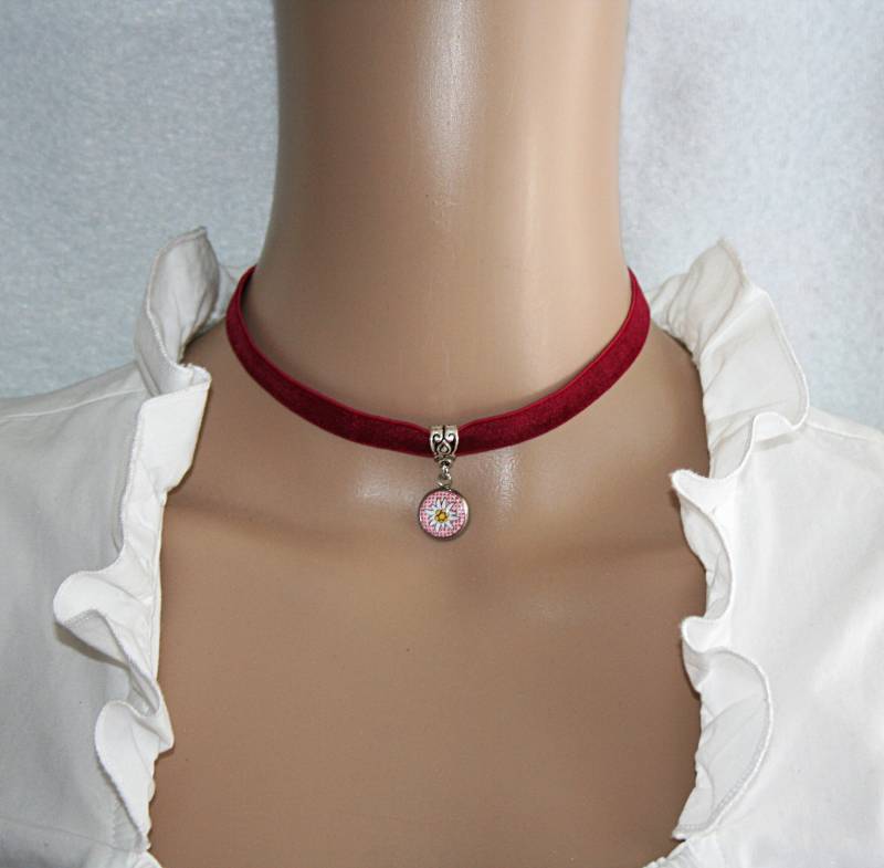 Kropfband Elastisch Rot Mit Edelweiß Motiv Anhänger Cabochon Trachtenschmuck Dirndlschmuck Geschenk von Edelweiss51Jewelry